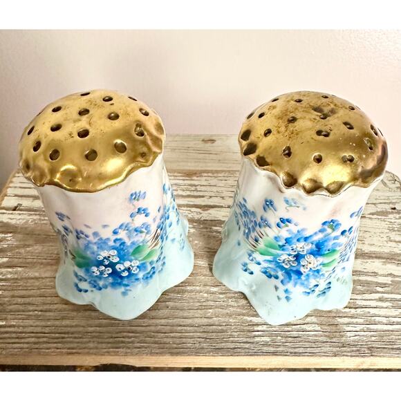 Scalloped Antique Hand Painted Salt and Pepper Shakers with Gold Tops - Picture 6 of 8